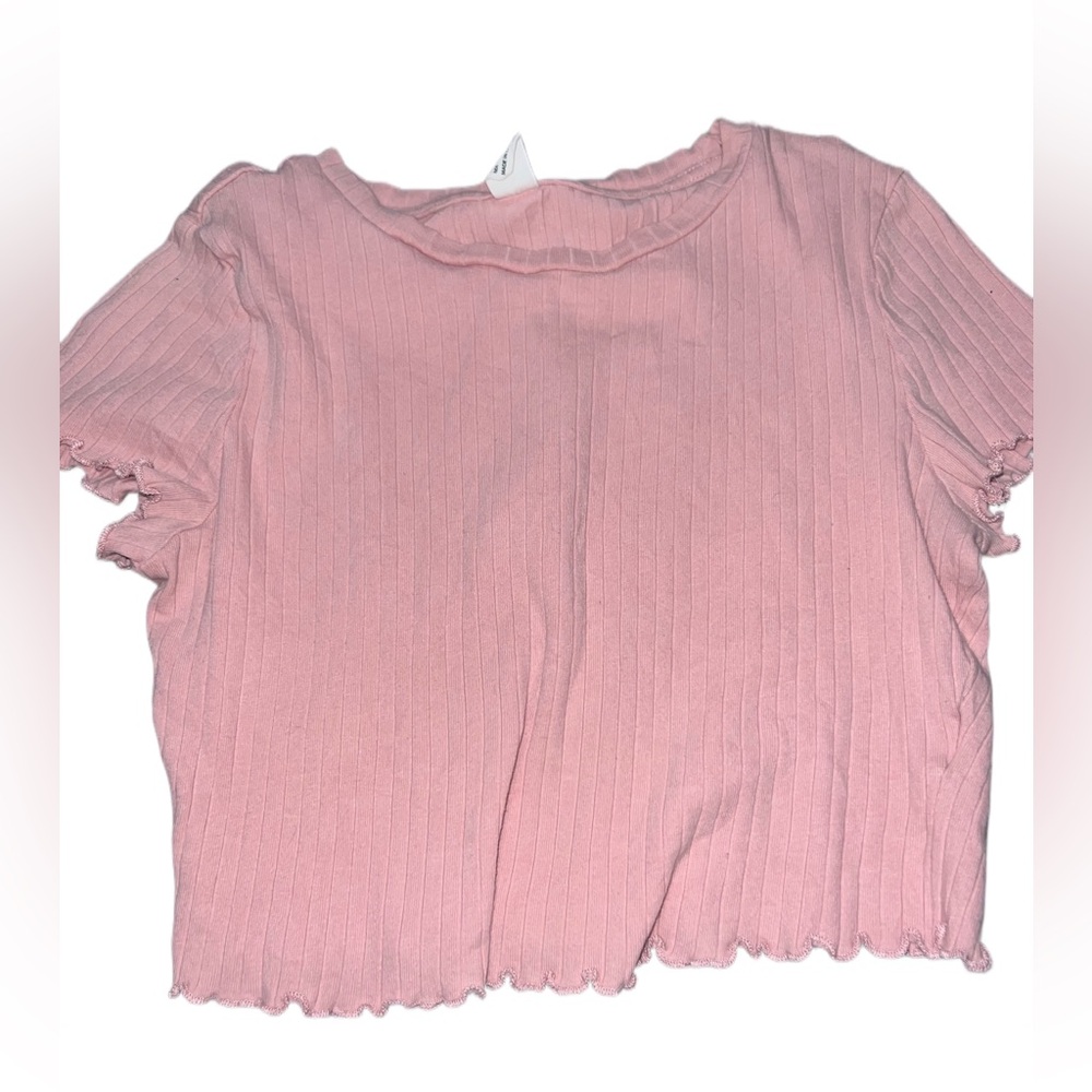 Bundle of 4 crop and cami tops sizes very S-M but the smalls fit like mediums - Picture 5 of 6